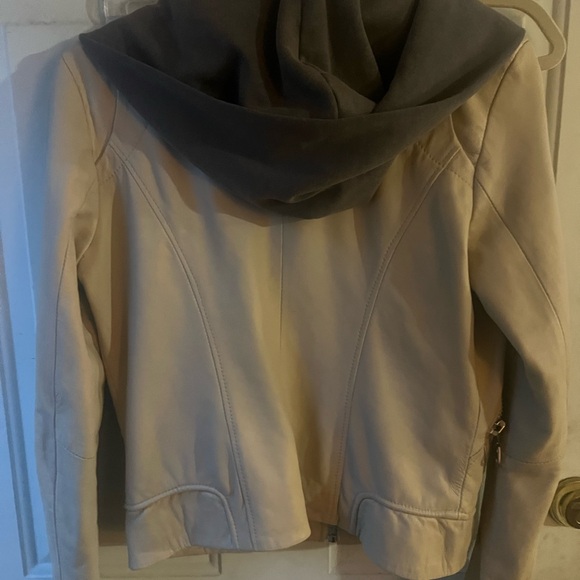 Doma Cream and Gray Leather Jacket - Picture 7 of 11